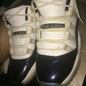 Jordan 11 lows emeralds